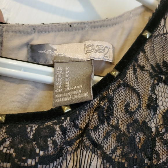 Lace overlay blouse - Picture 3 of 4